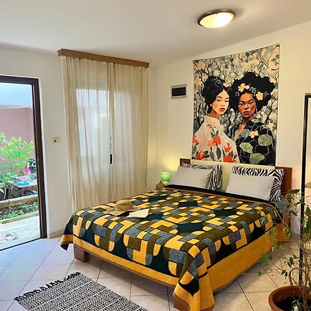 Biba Διαμέρισμα Πούλα